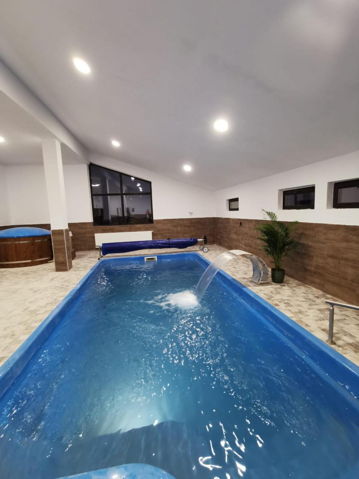 Cerbul Chalet Accommodation & Wellness Rîşnov Eksteriør bilde