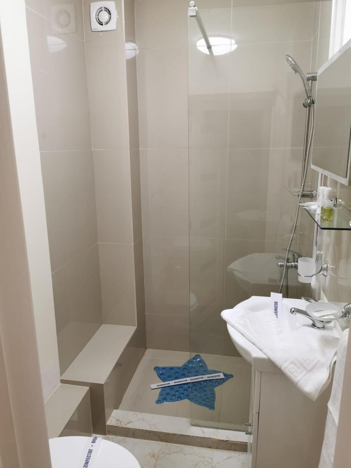 Cerbul Chalet Accommodation & Wellness Rîşnov Eksteriør bilde