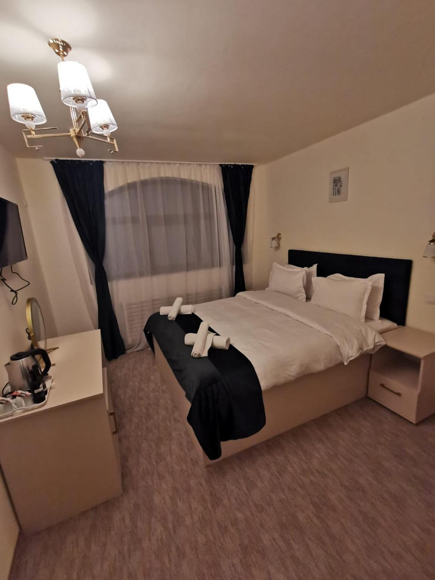 Cerbul Chalet Accommodation & Wellness Rîşnov Eksteriør bilde